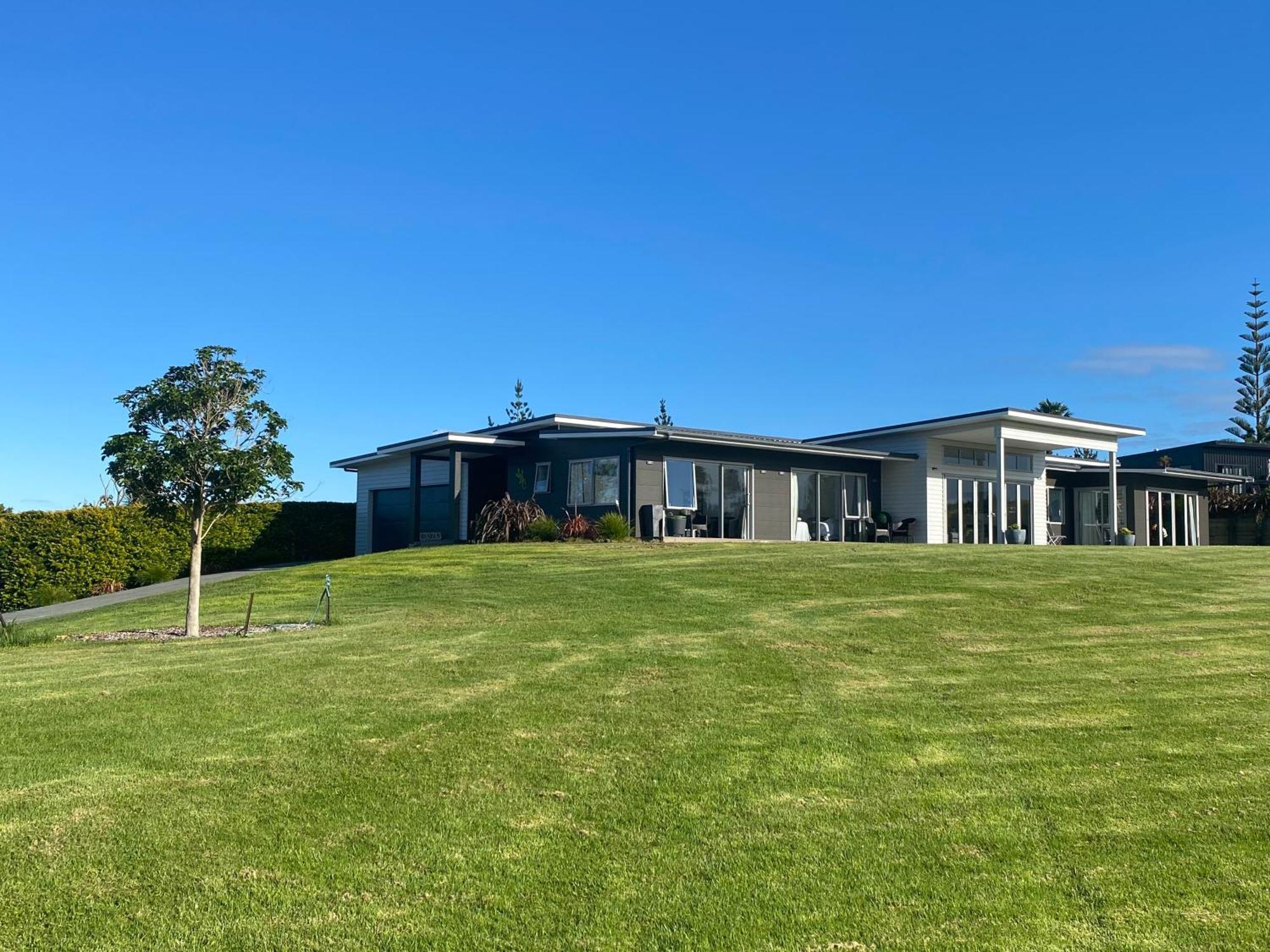 Moko Hiwi Escape Ruakaka - Tui Suite Extérieur photo