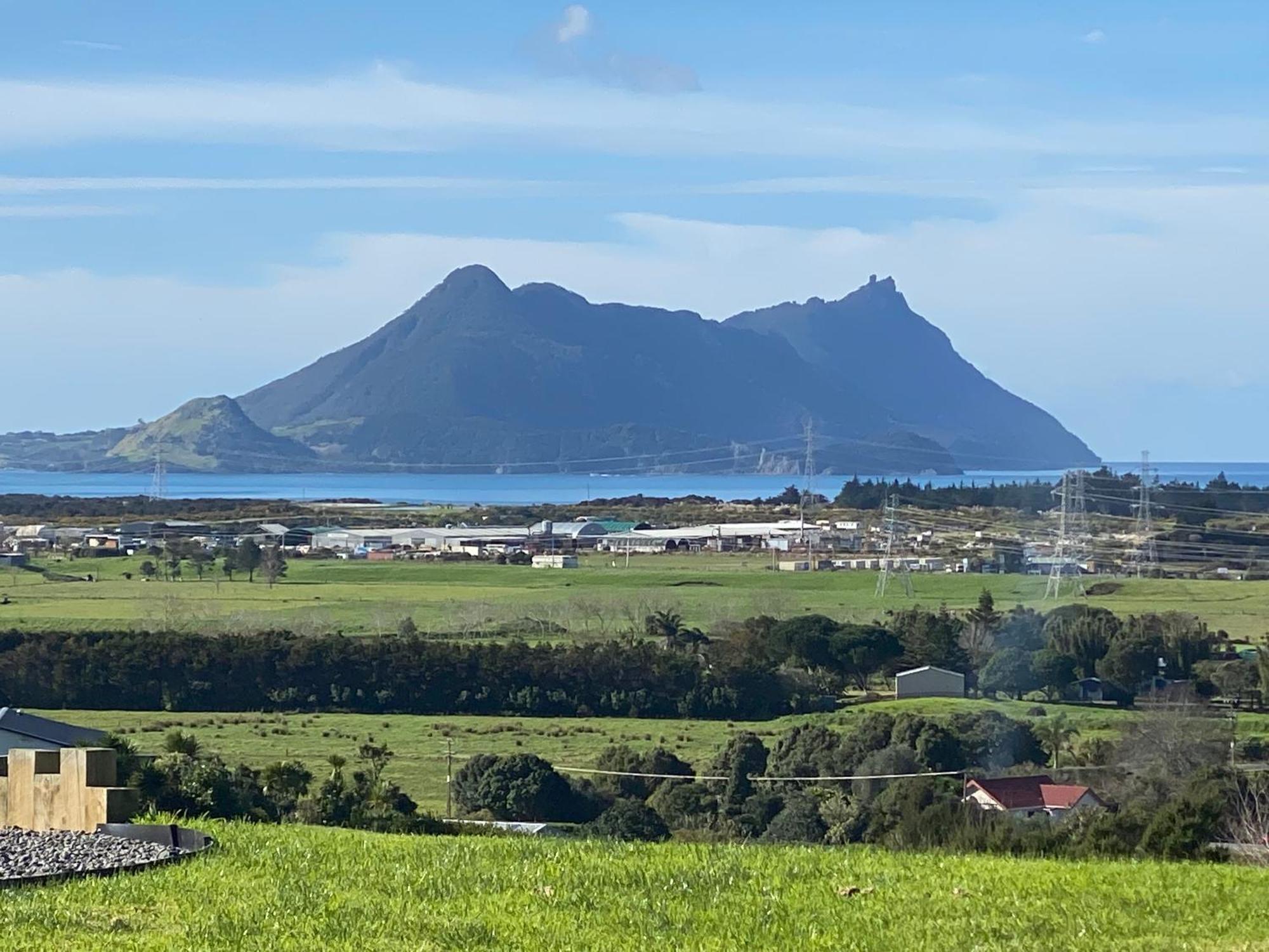 Moko Hiwi Escape Ruakaka - Tui Suite Extérieur photo